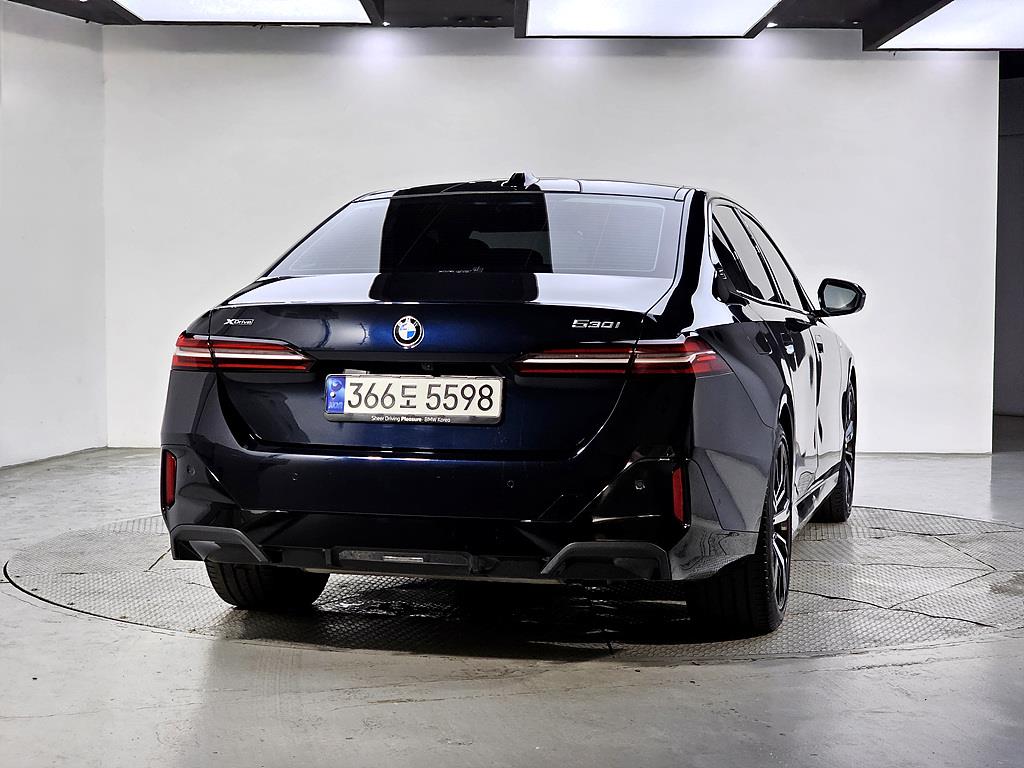 BMW 5 Series - Vista 3
