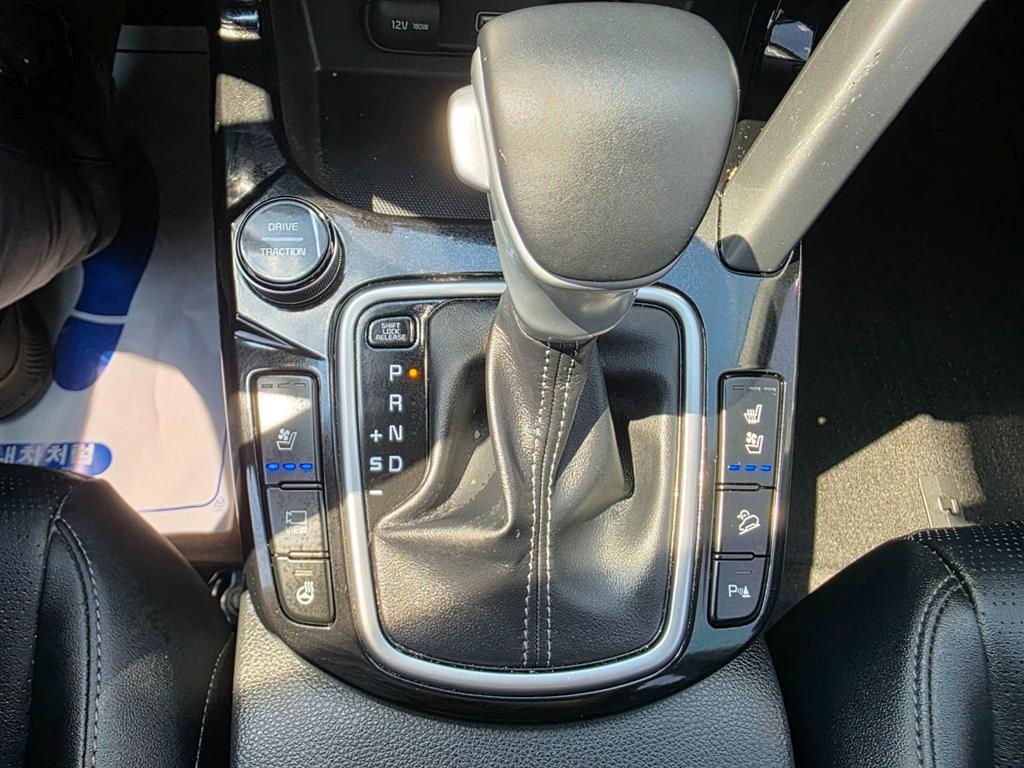 KIA Seltos - Vista 10