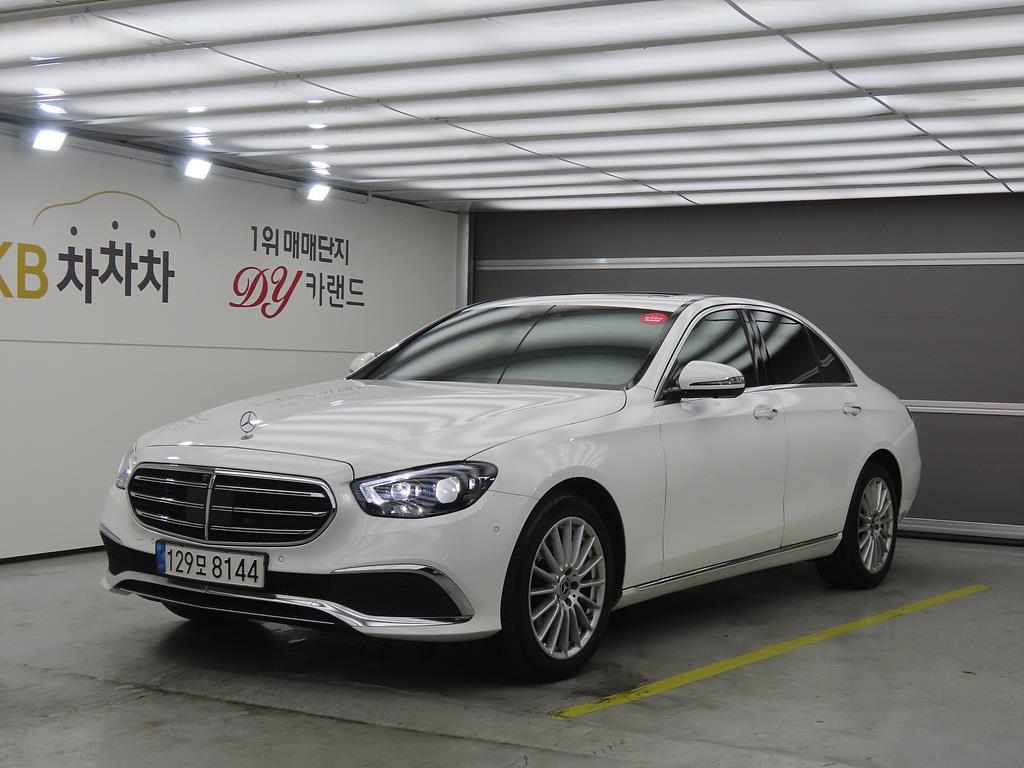 Mercedes Benz E class 2022 Blanco - Importación desde Corea - HF Imports Iquique - Foto 1