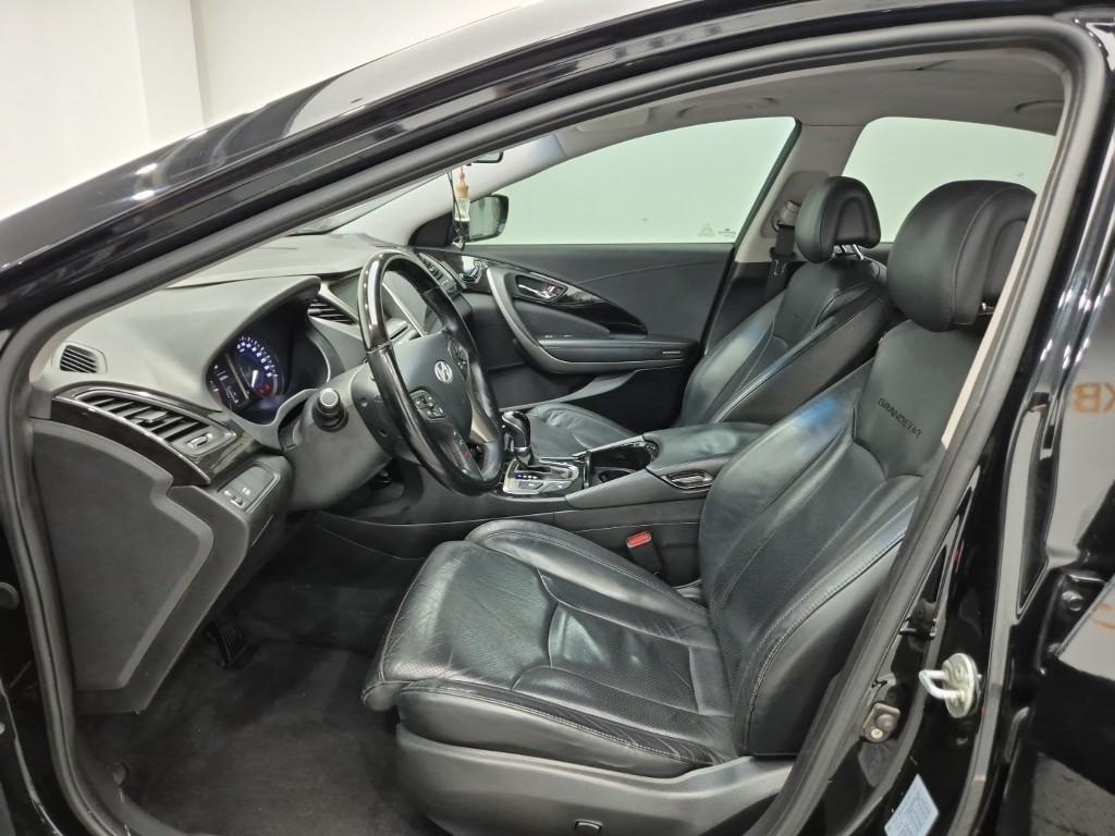 HYUNDAI Grandeur 2011 Negro - Importación desde Corea - HF Imports Iquique - Foto 13