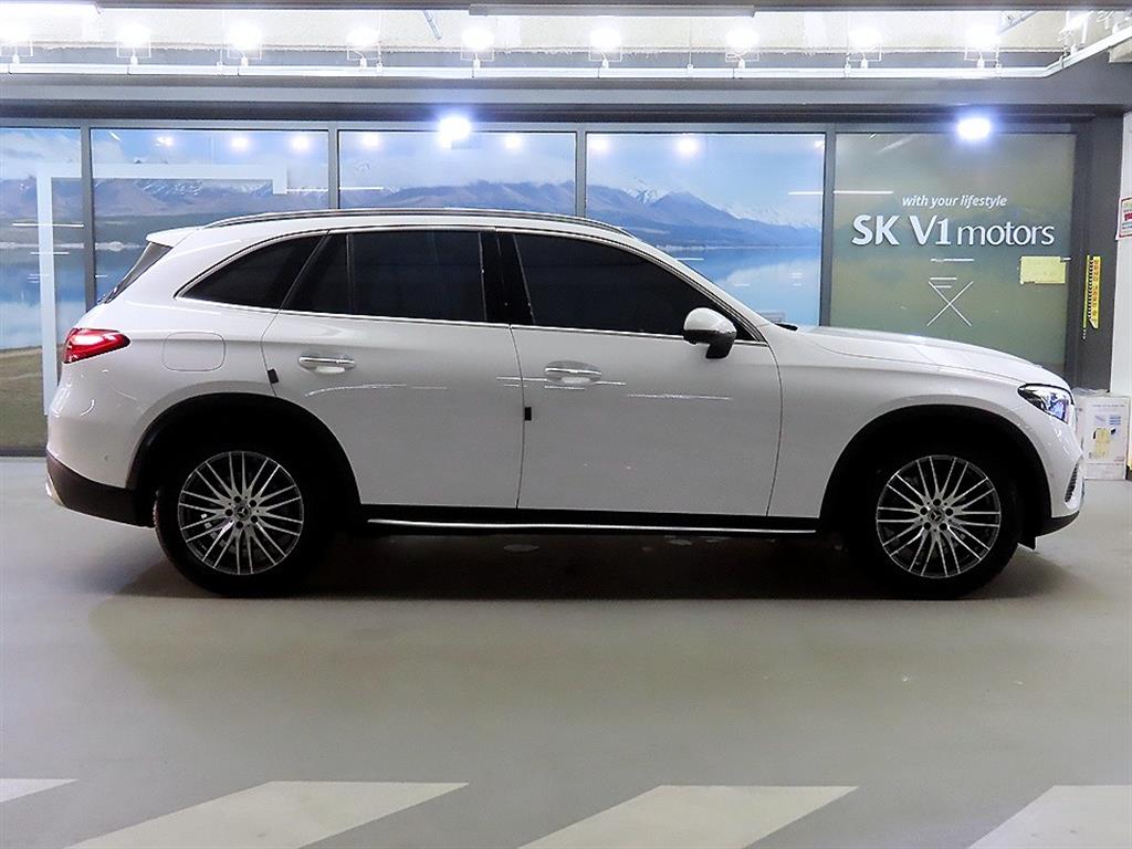 Mercedes Benz GLC Class - Vista 3