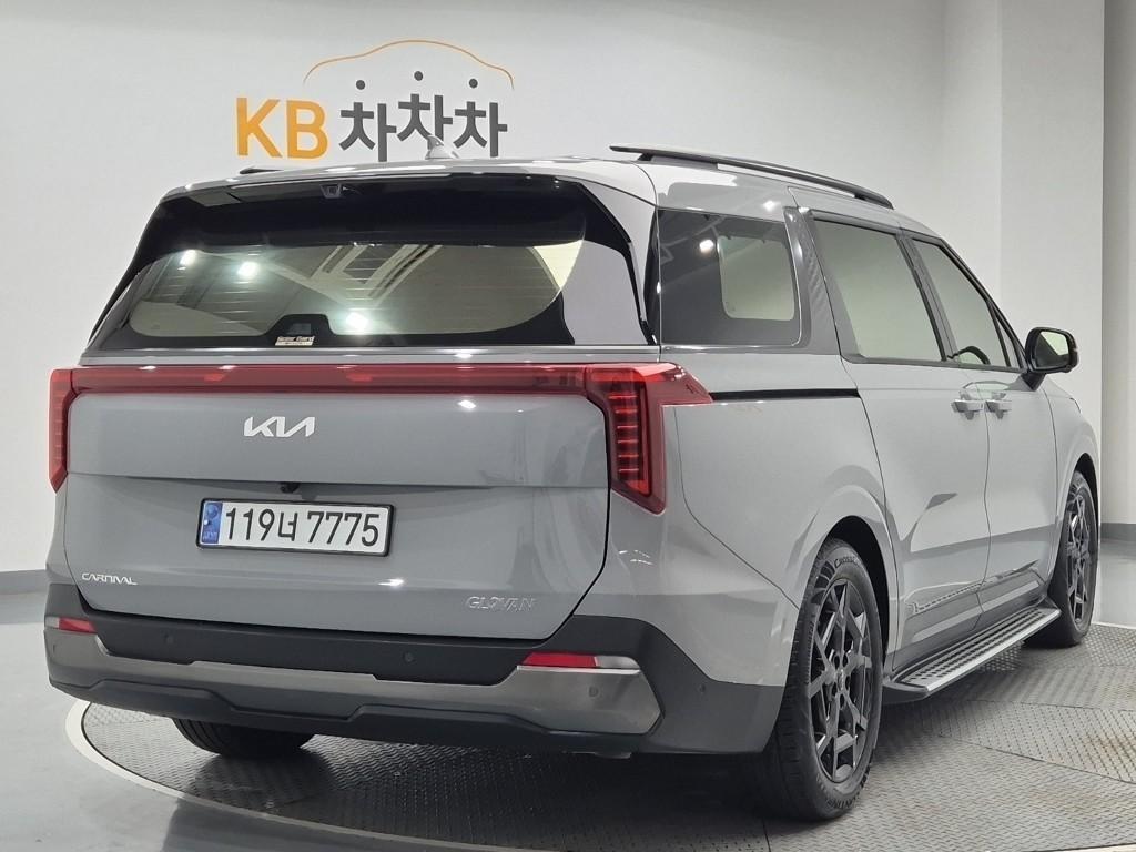 KIA Carnival - Vista 6