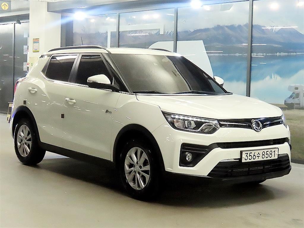 Ssangyong Tivoli 2020 Blanco - Importación desde Corea - HF Imports Iquique - Foto 1