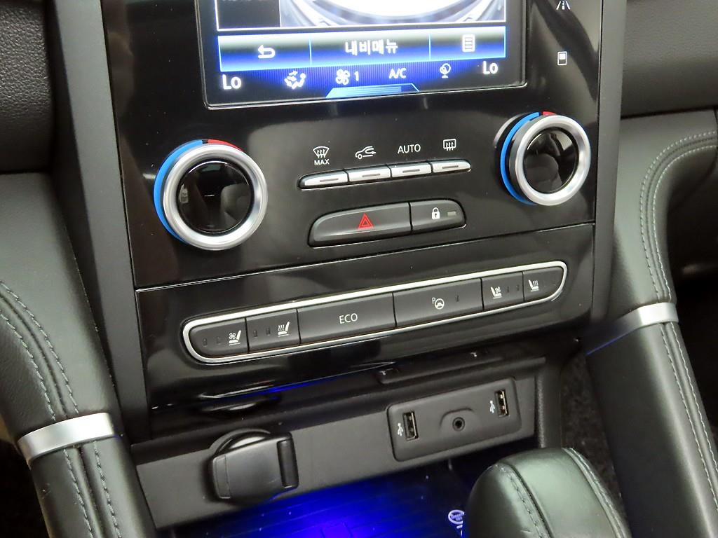 SAMSUNG QM6 - Vista 11