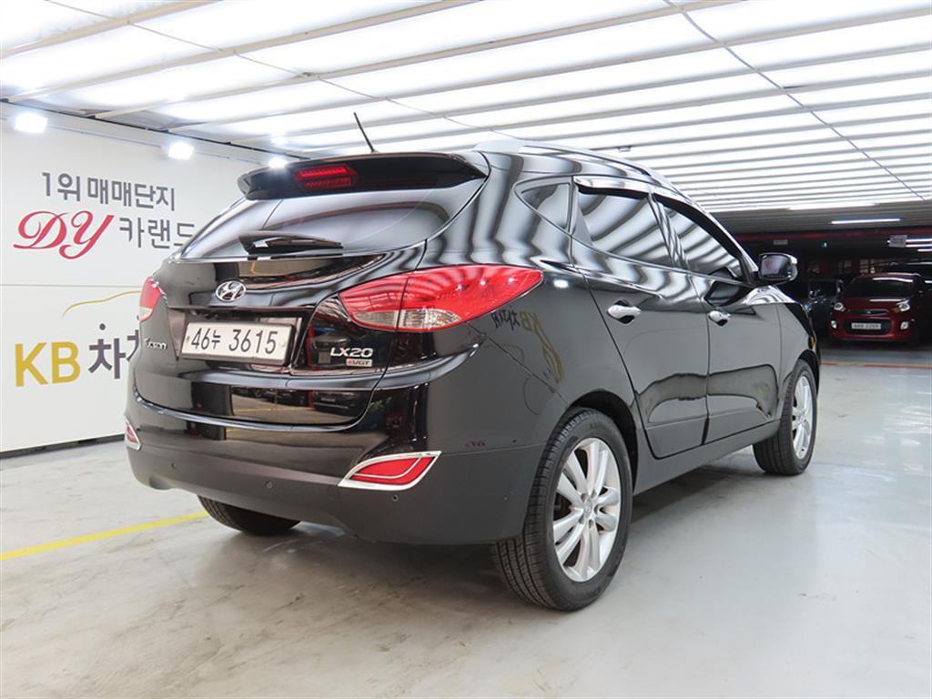 HYUNDAI Tucson - Vista 6