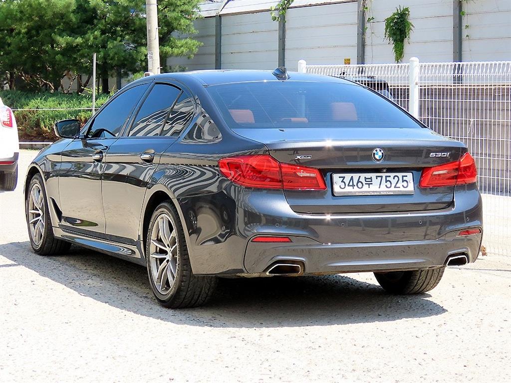 BMW 5 Series - Vista 3