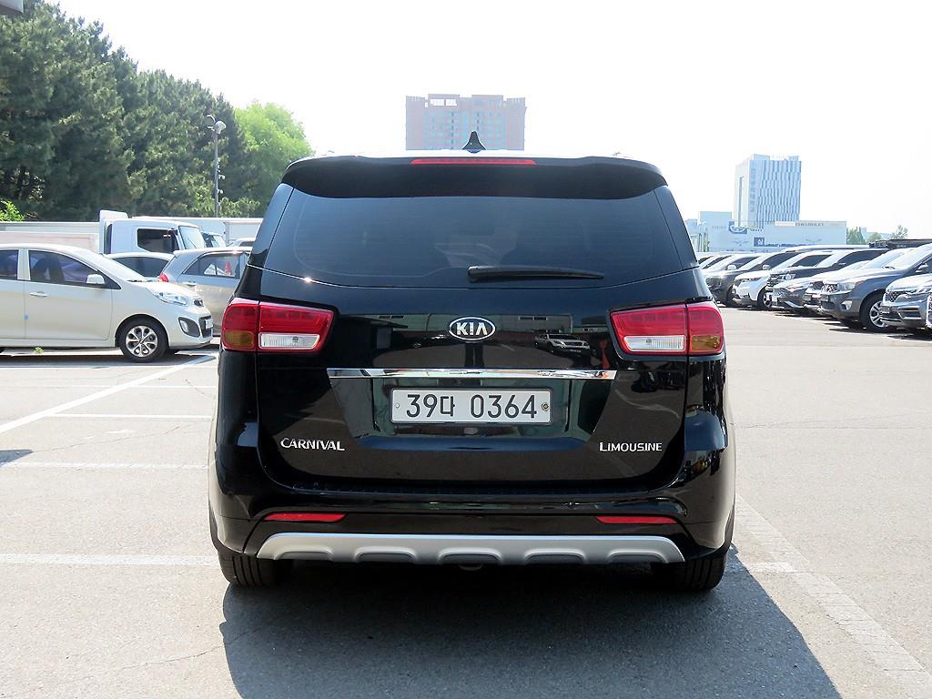 KIA Carnival - Vista 3