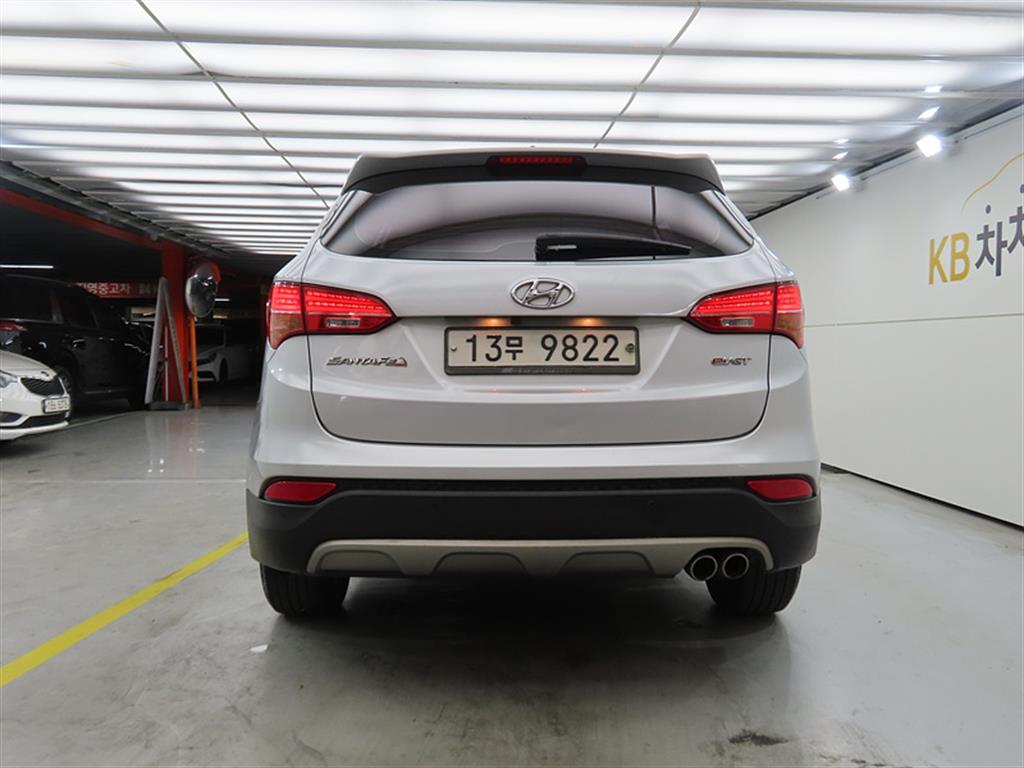 HYUNDAI Santa Fe - Vista 3