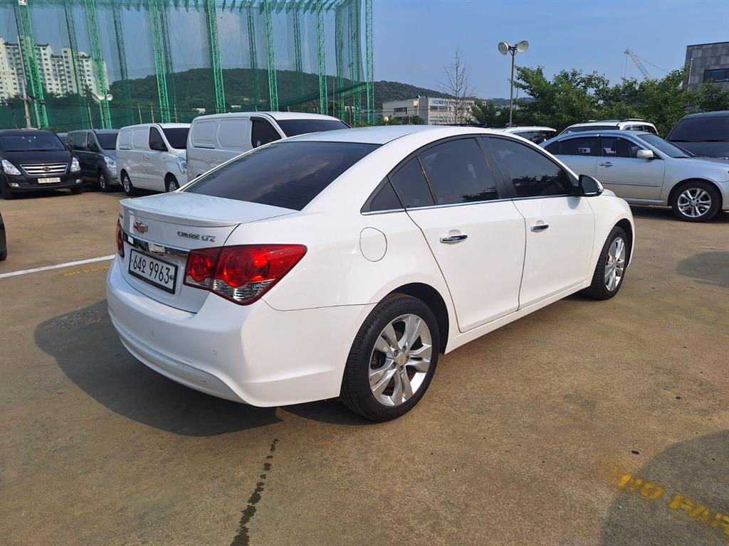 Chevrolet Cruise - Vista 6