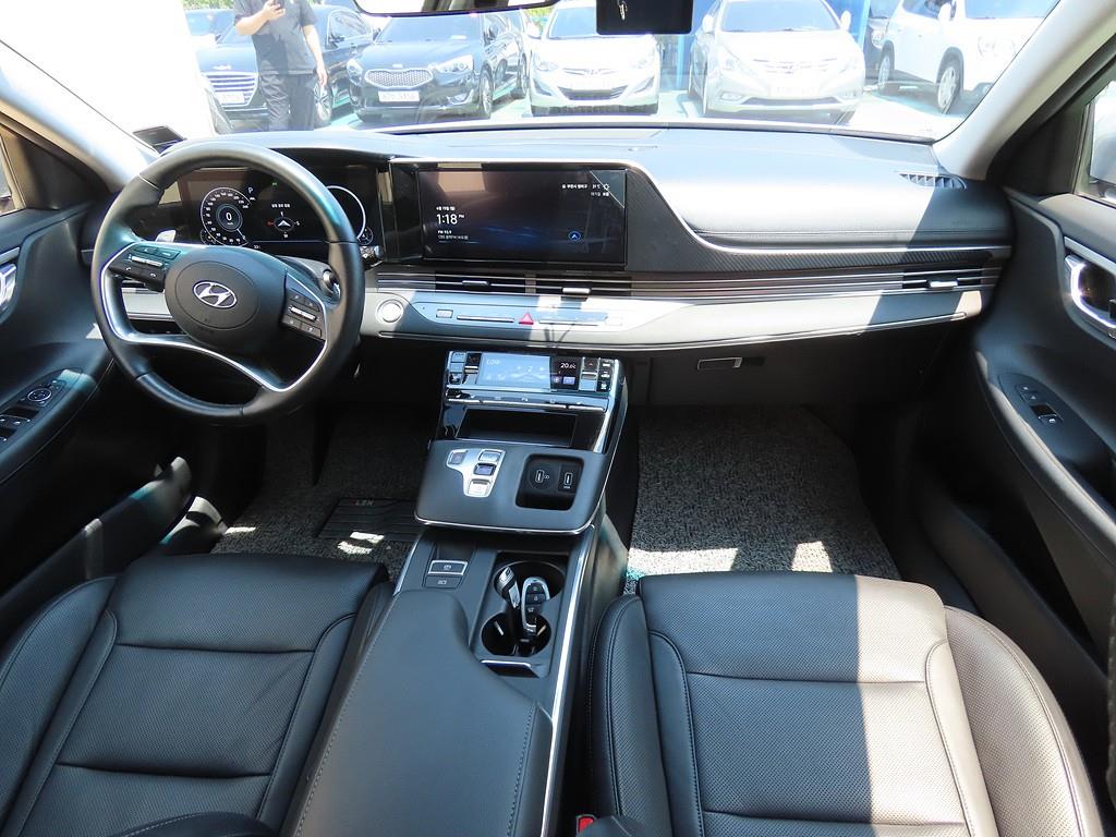 HYUNDAI Grandeur - Vista 7