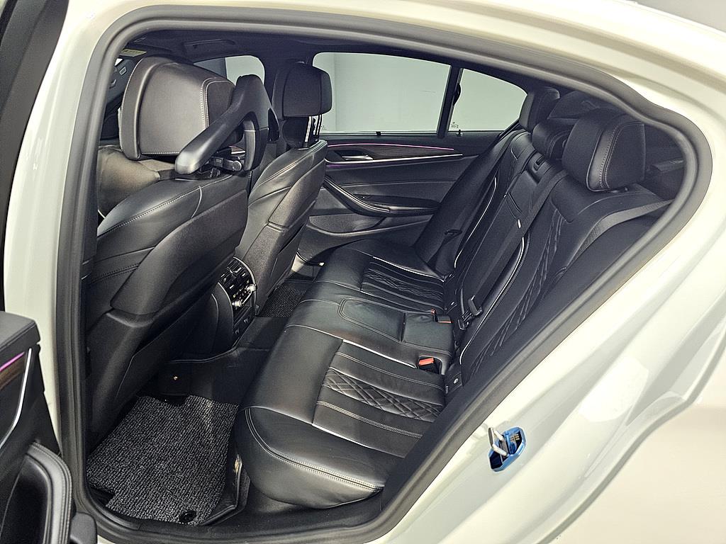 BMW 5 Series - Vista 10