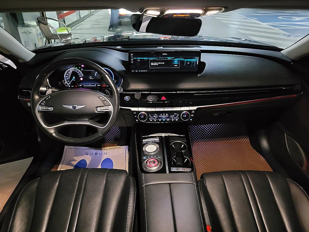 Genesis G80 - Vista 8