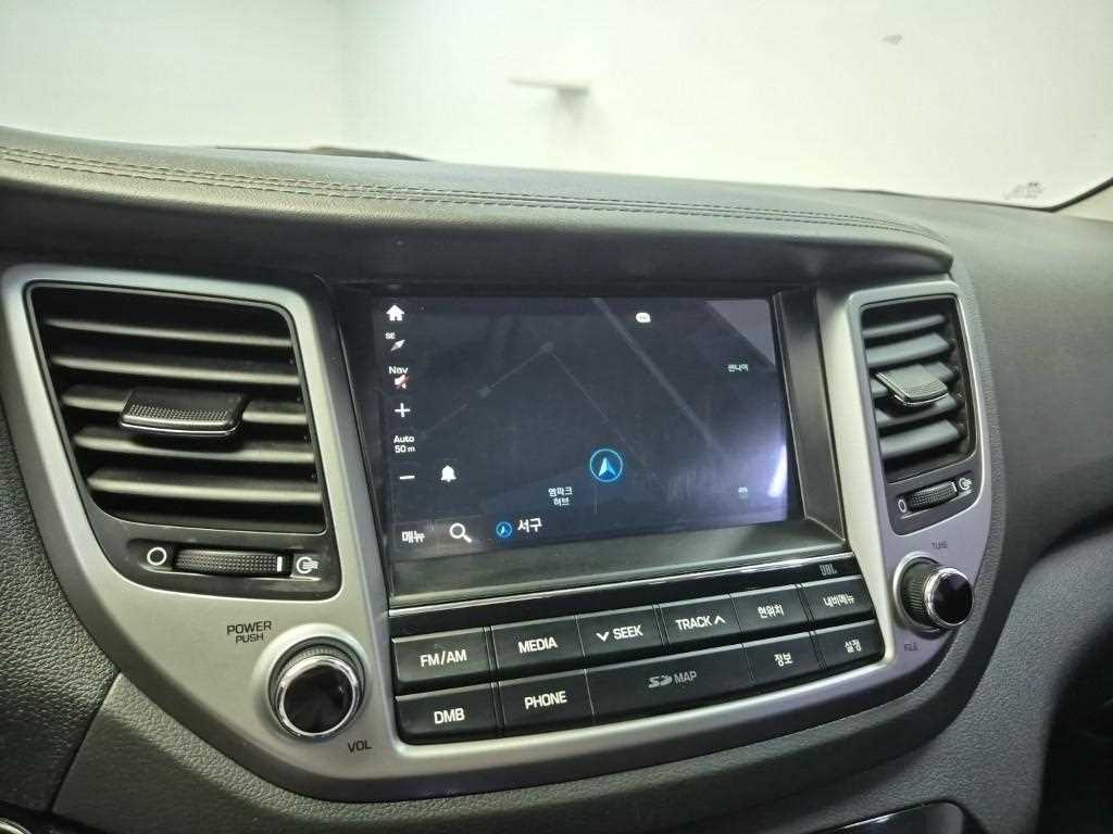 HYUNDAI Tucson 2016 Gris - Importación desde Corea - HF Imports Iquique - Foto 16