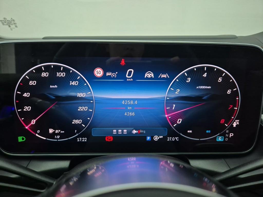 Mercedes Benz GLC Class - Vista 9
