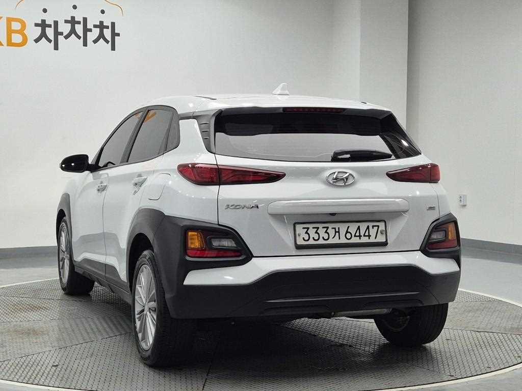 HYUNDAI Kona - Vista 2