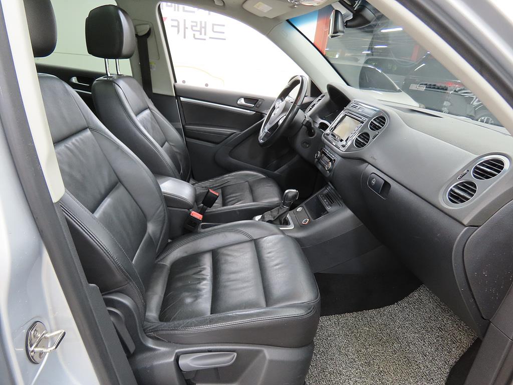 Volkswagen Tiguan - Vista 9