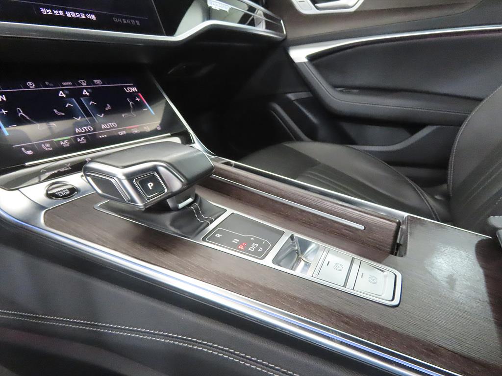 Audi A6 2022 Negro - Importación desde Corea - HF Imports Iquique - Foto 13