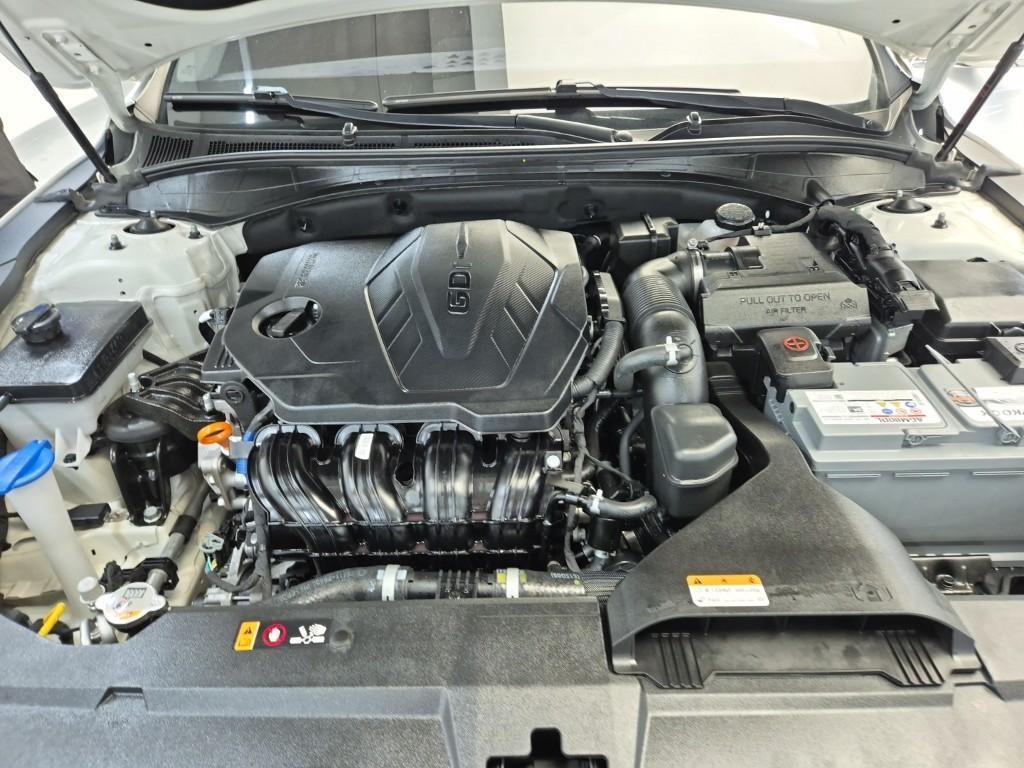 HYUNDAI Grandeur - Vista 7