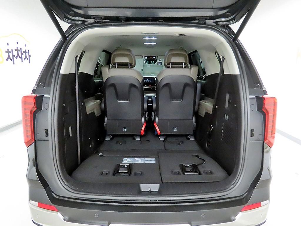KIA Carnival - Vista 7