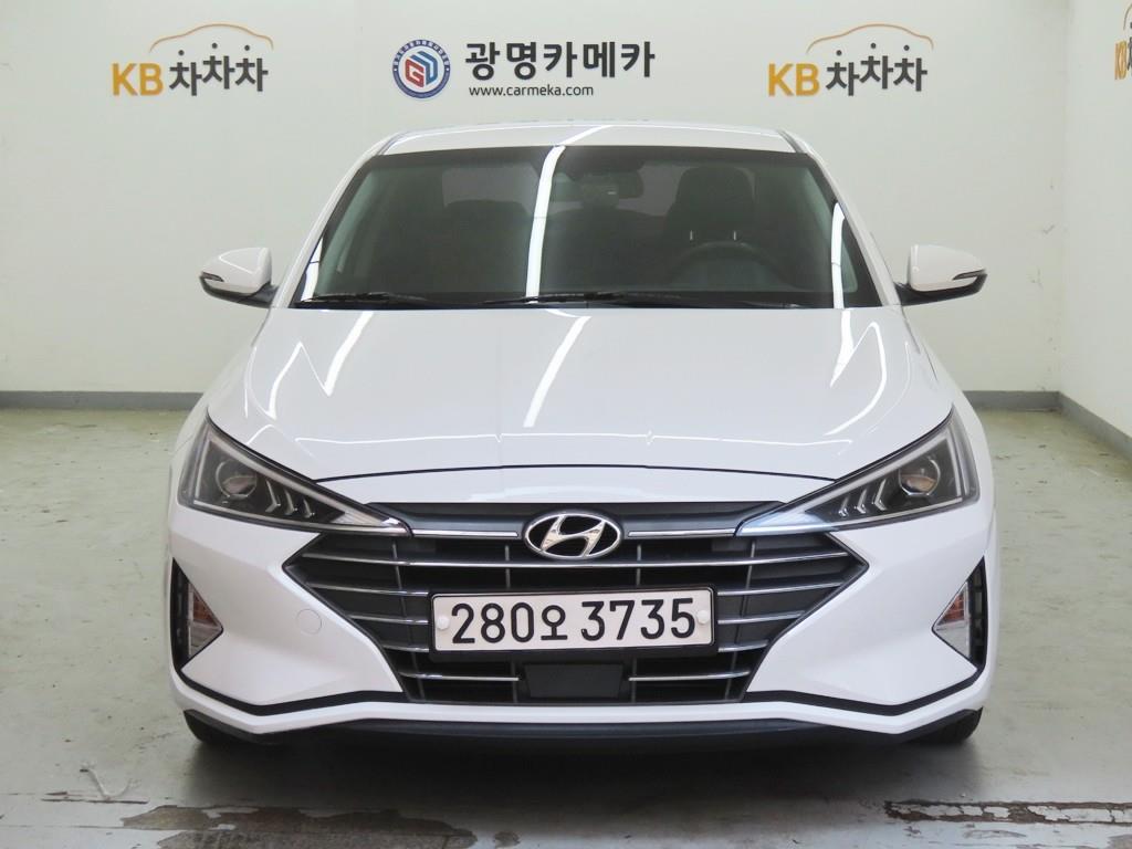 HYUNDAI Avante 2019 Blanco - Importación desde Corea - HF Imports Iquique - Foto 1