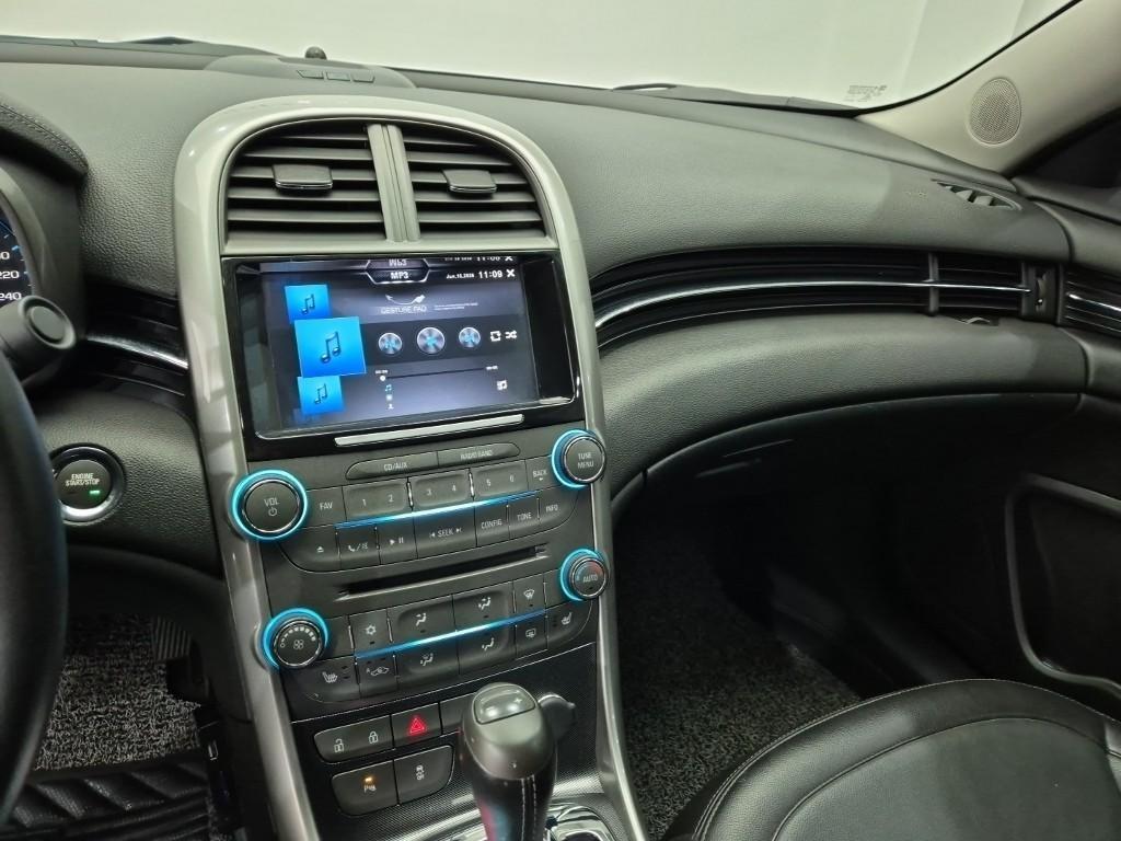 Chevrolet Malibu - Vista 12