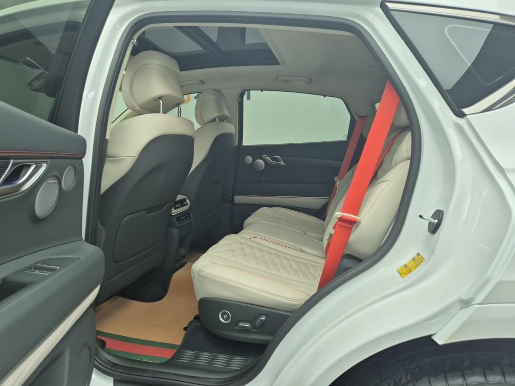 Genesis GV80 2025 Blanco - Importación desde Corea - HF Imports Iquique - Foto 14