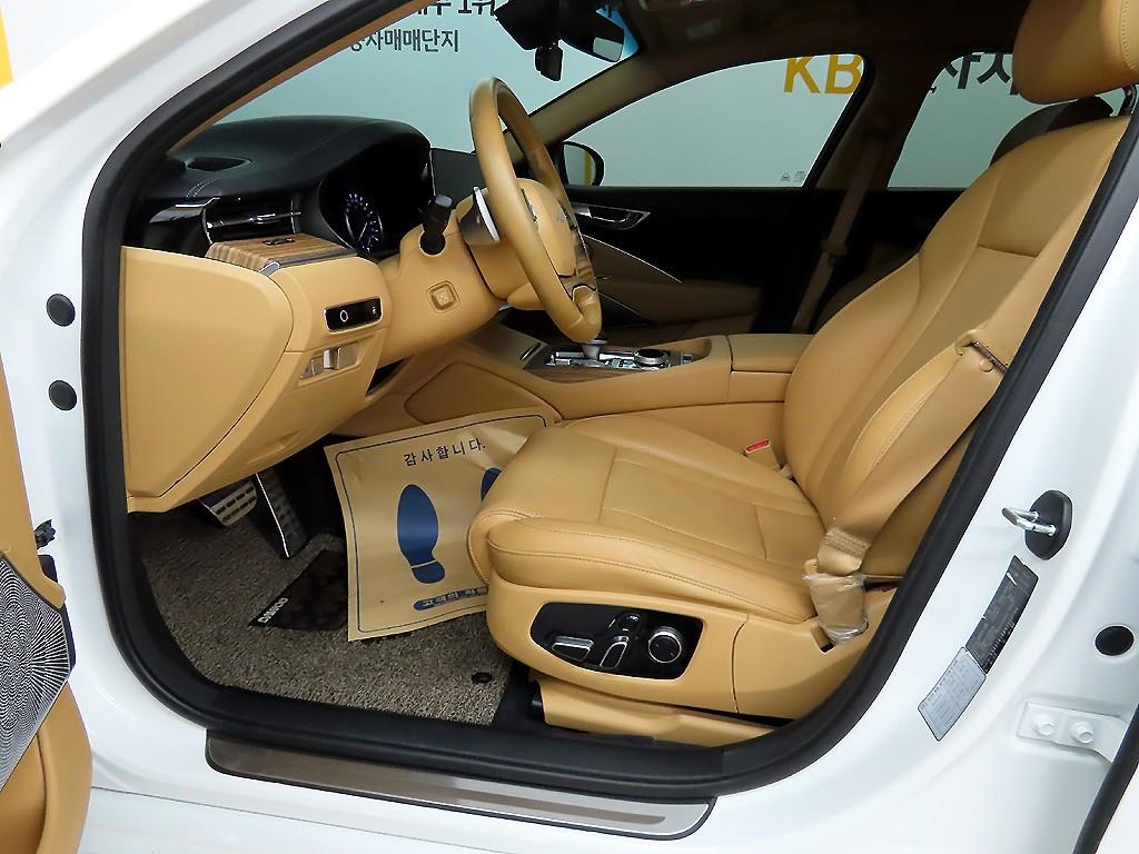 KIA K9 - Vista 7