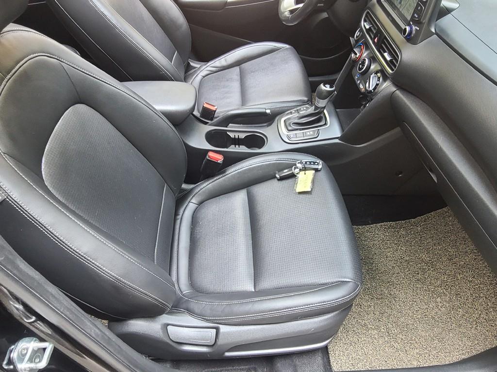 HYUNDAI Kona - Vista 12