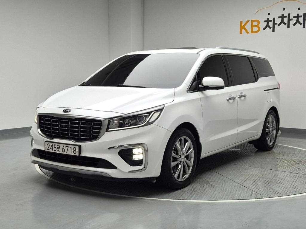 KIA Carnival 2018 Blanco - Importación desde Corea - HF Imports Iquique - Foto 1