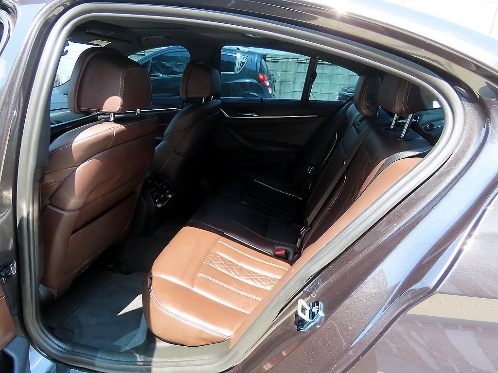 BMW 5 Series - Vista 8