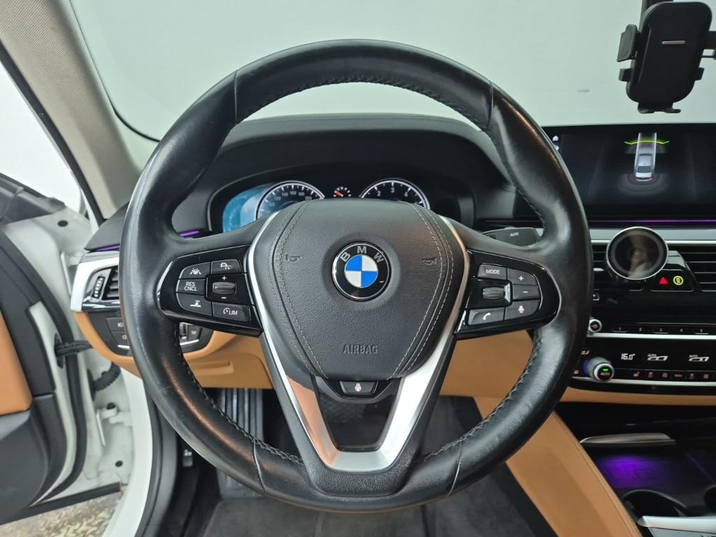BMW 5 Series - Vista 11