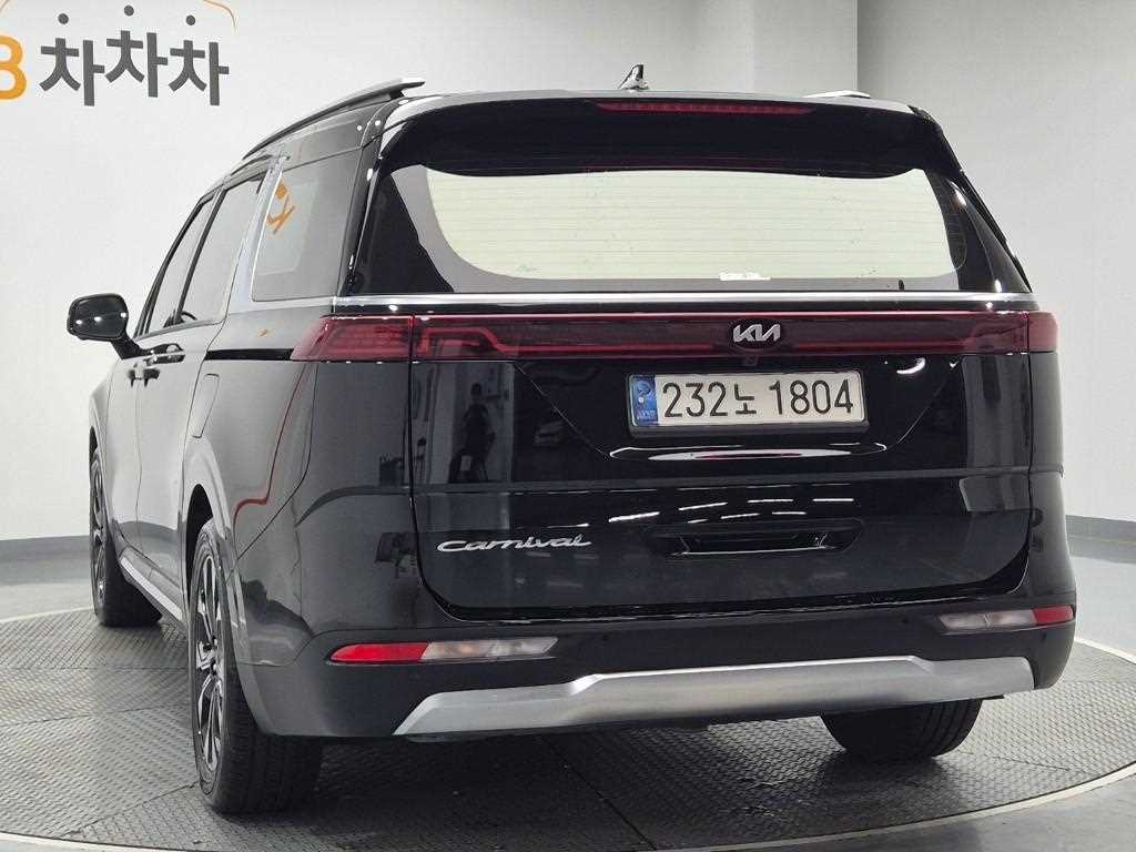 KIA Carnival - Vista 2
