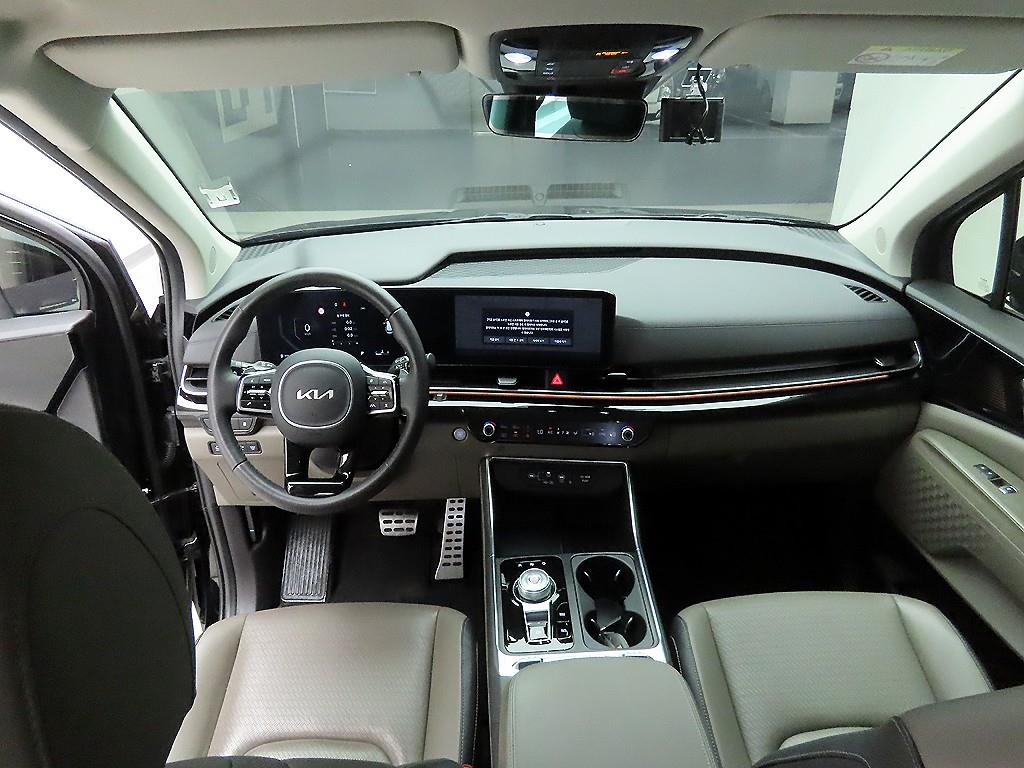 KIA Carnival - Vista 10
