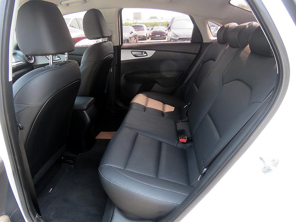 KIA K3 - Vista 9
