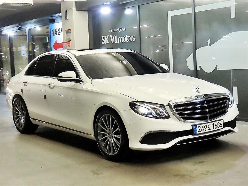 Mercedes Benz E class 2018 Blanco - Importación desde Corea - HF Imports Iquique - Foto 1