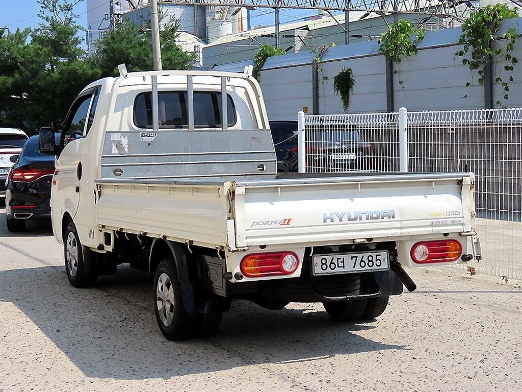 Small Truck Cargo (small) - Vista 3