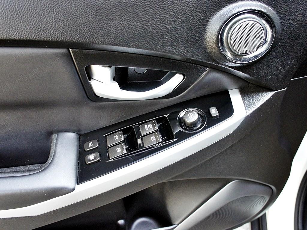 Ssangyong Korando 2016 Blanco - Importación desde Corea - HF Imports Iquique - Foto 16