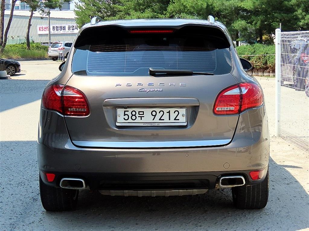 Porsche Cayenne - Vista 6