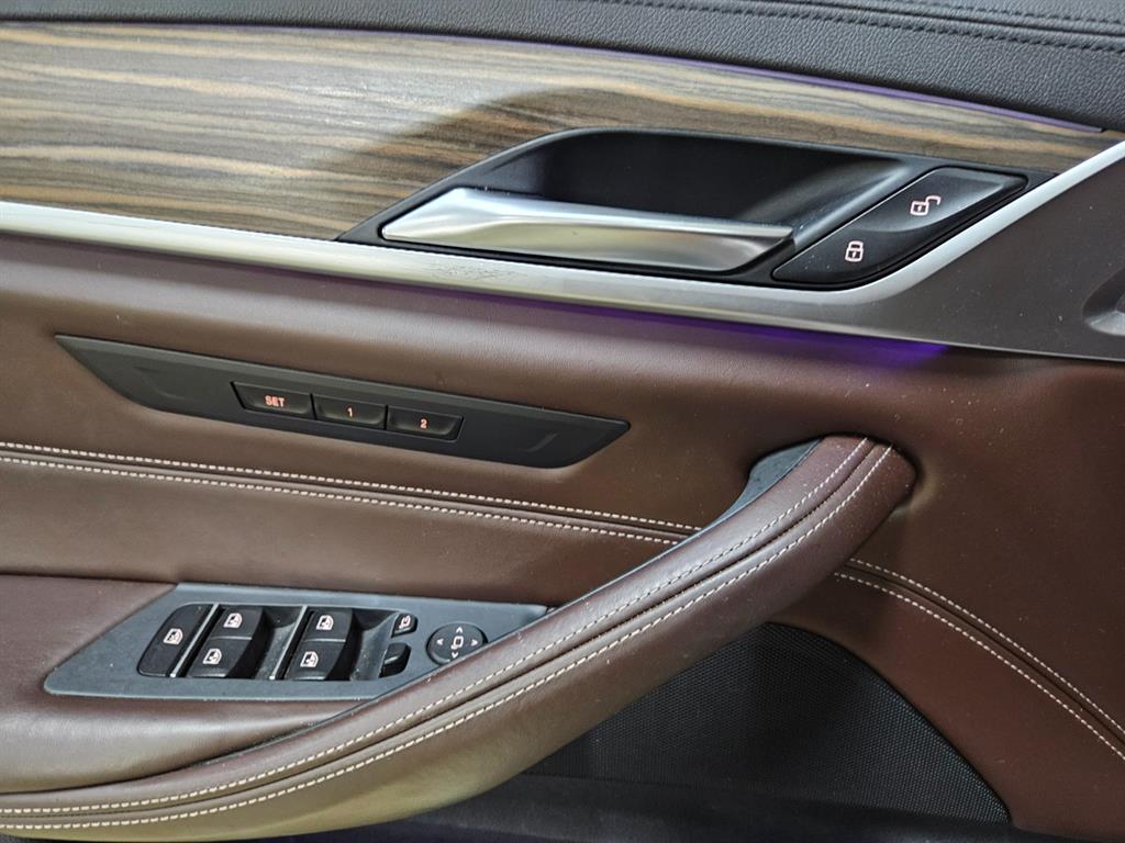 BMW 5 Series - Vista 10