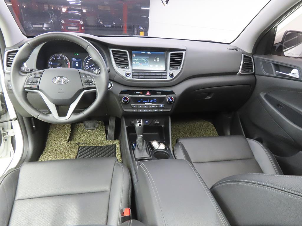 HYUNDAI Tucson - Vista 9