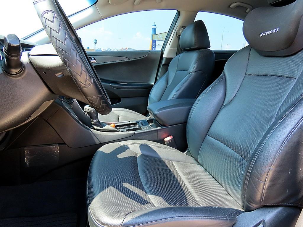 HYUNDAI Sonata - Vista 7