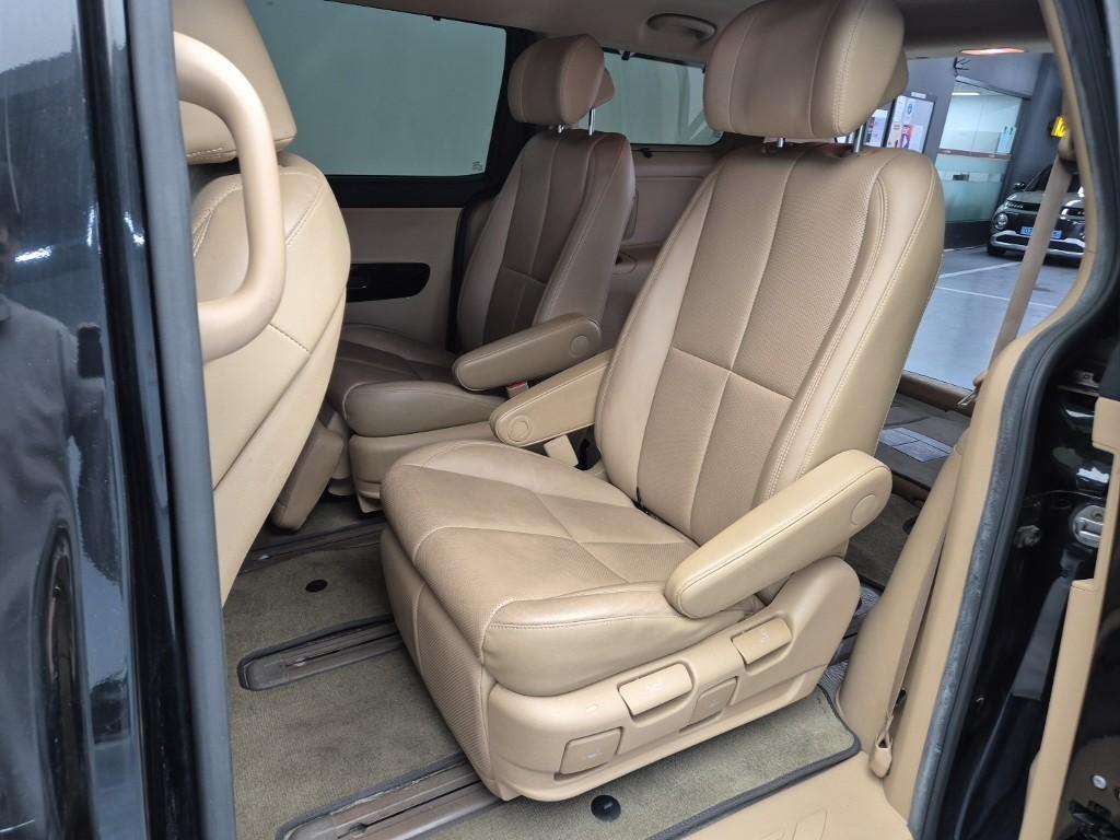 KIA Carnival 2015 Negro - Importación desde Corea - HF Imports Iquique - Foto 14