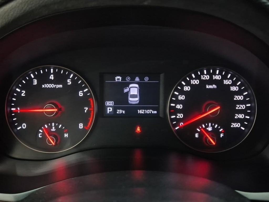 KIA K7 - Vista 8