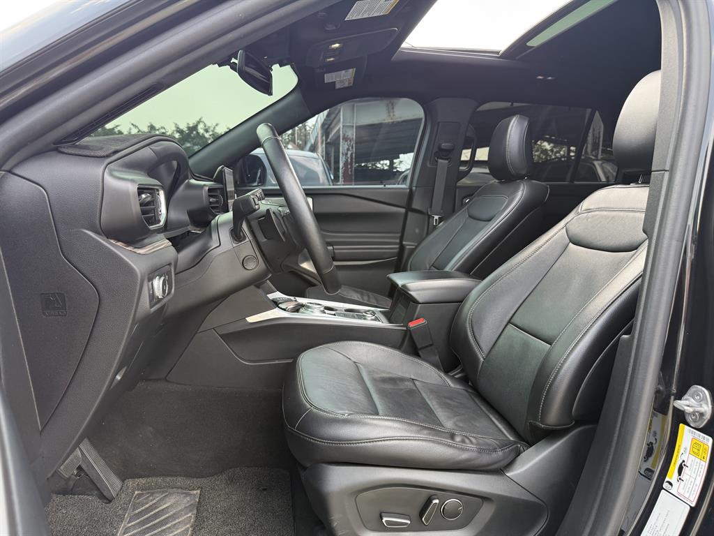Ford Explorer - Vista 12