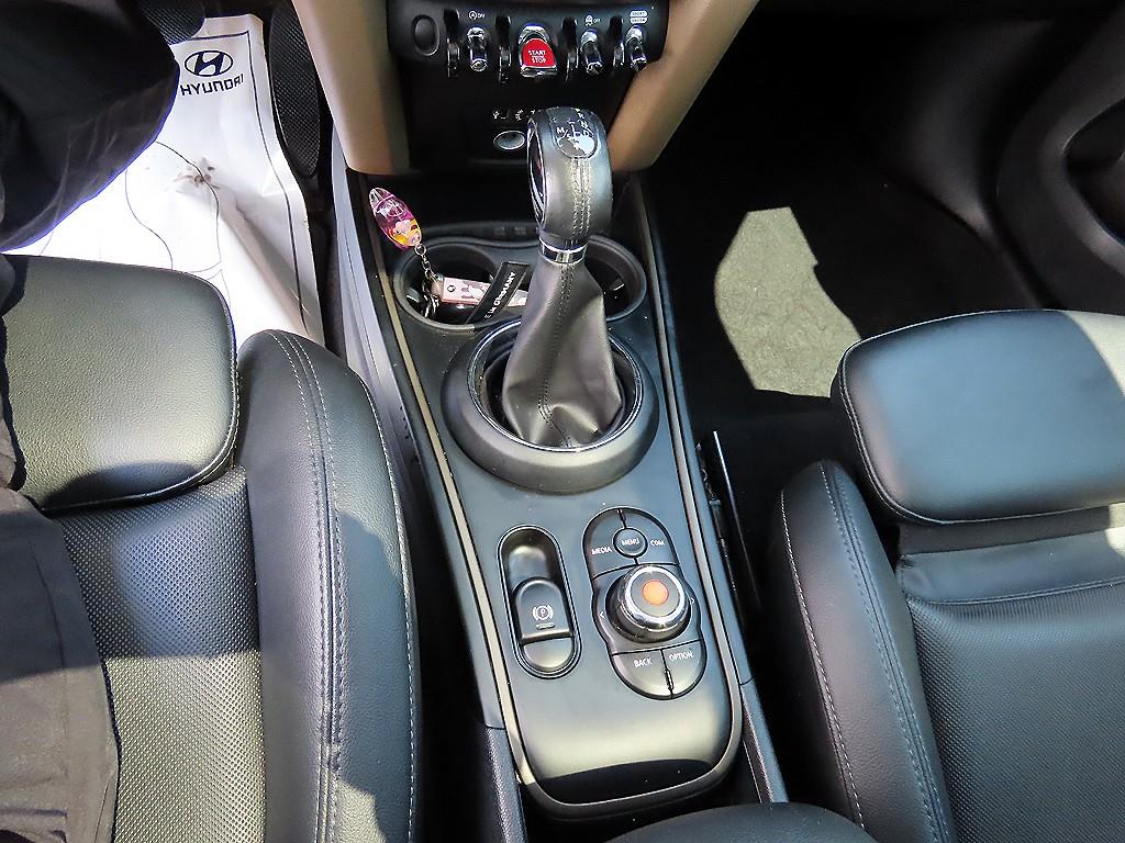 Mini Countryman - Vista 12