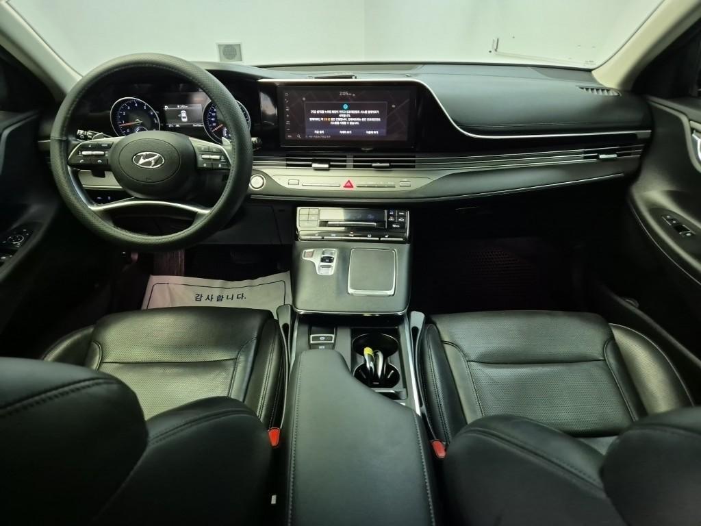 HYUNDAI Grandeur - Vista 9