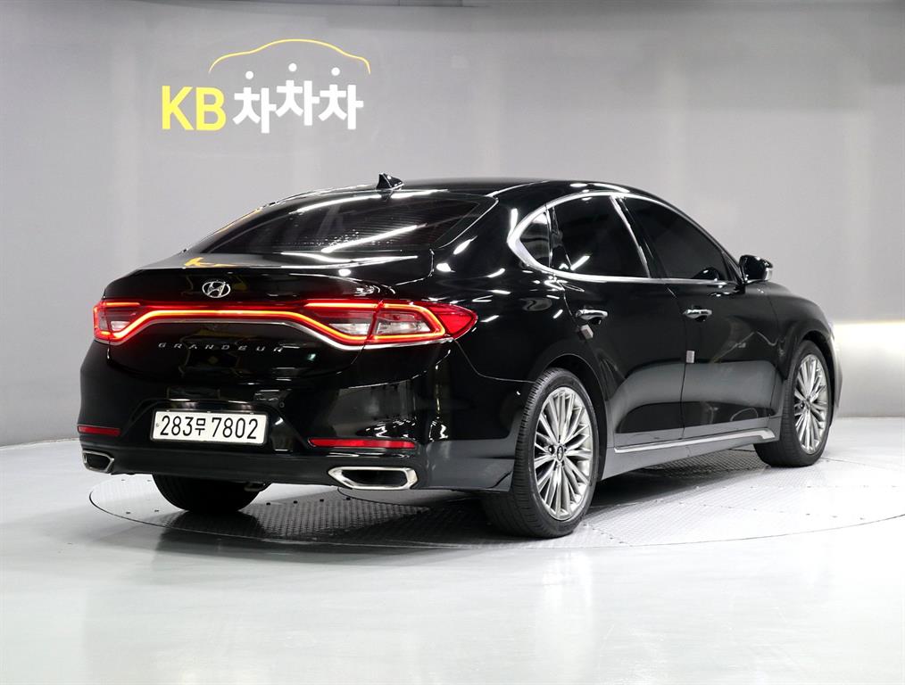 HYUNDAI Grandeur - Vista 3