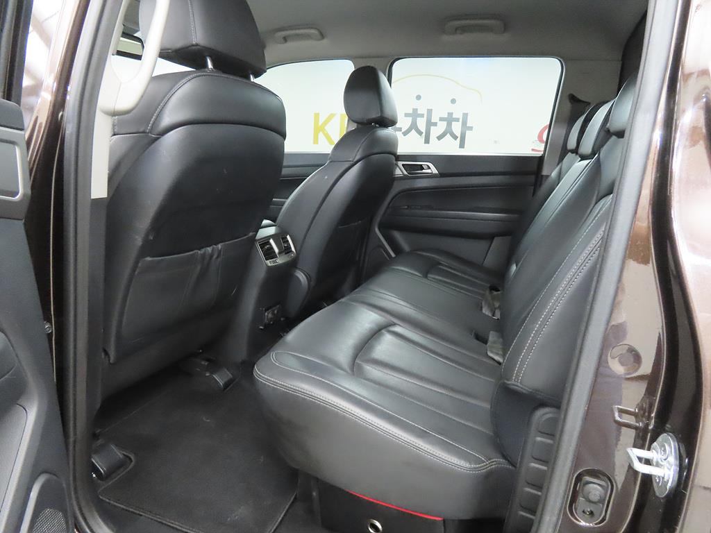 Ssangyong Rexton - Vista 8