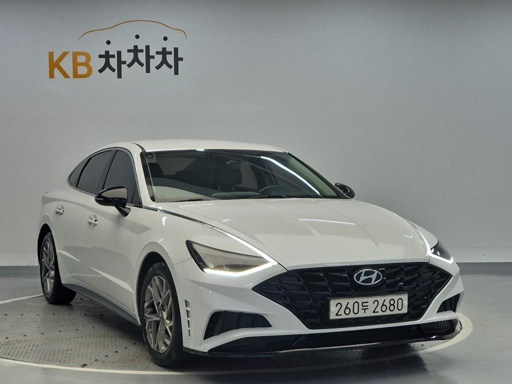 HYUNDAI Sonata - Vista 6
