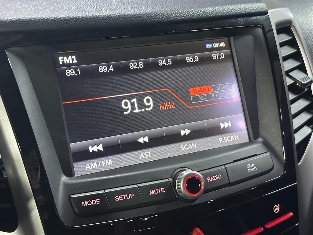 Ssangyong Tivoli - Vista 12